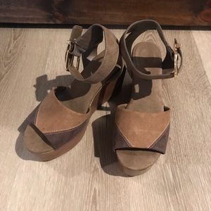 Wedges/platform shoes